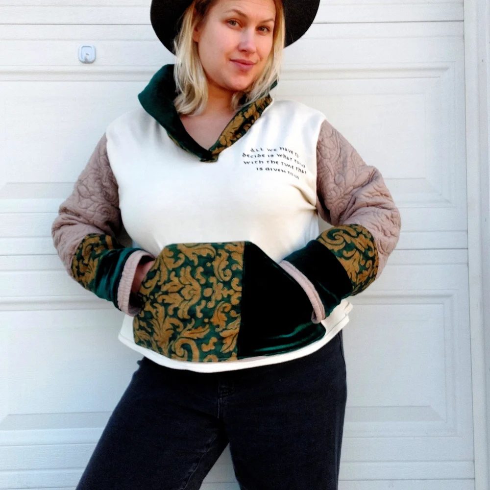 Lord Of The Rings Stylish V-Neck Sweater with Green Velvet Upcycled - Picture 2 of 8